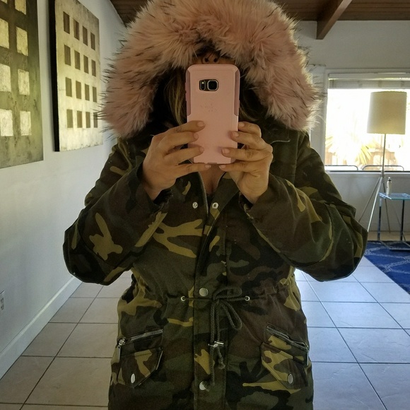 parka with pink fur trim